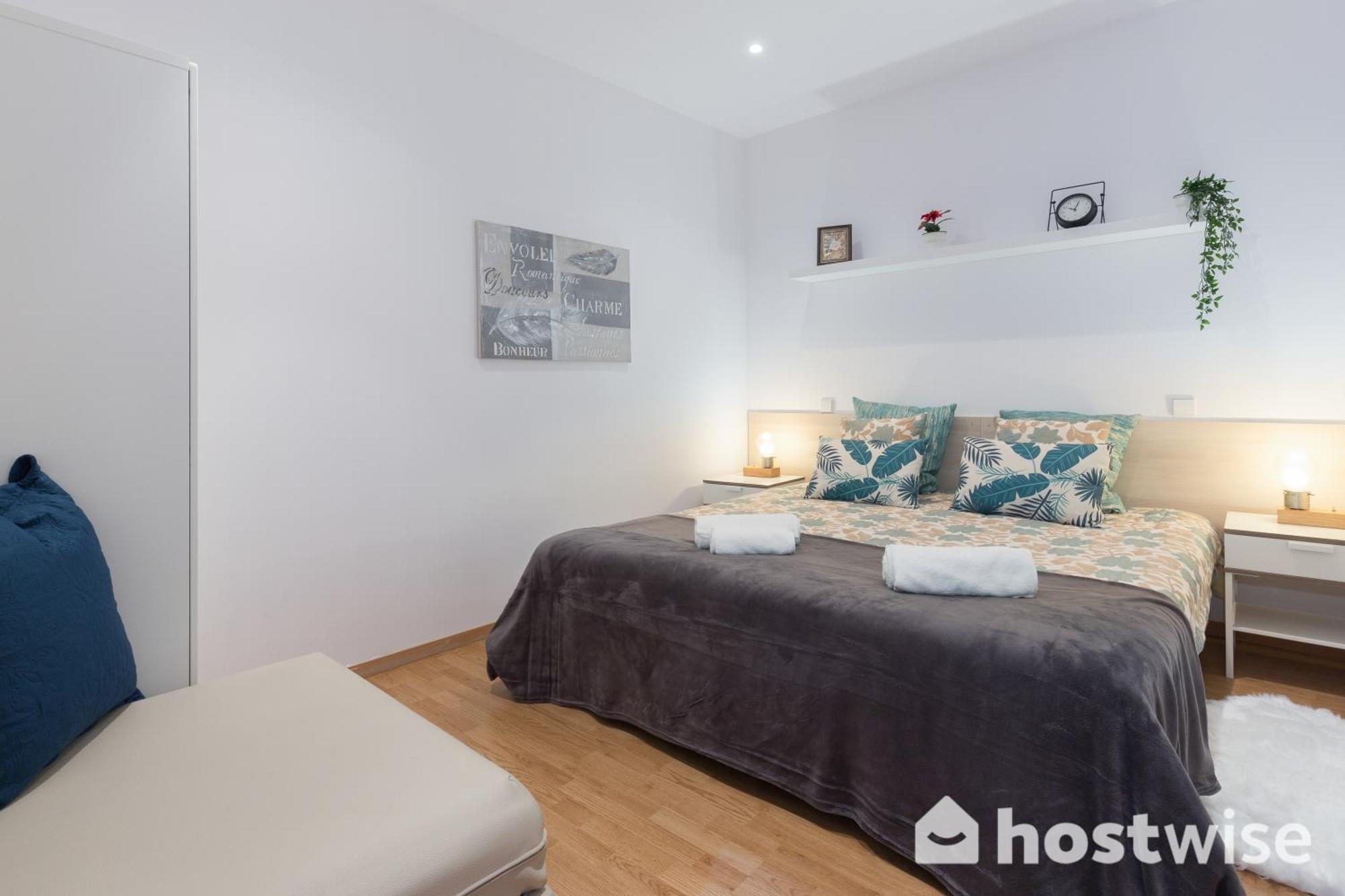 Host Wise - Colorful Fresh Flats - Batalha Apartman Porto Kültér fotó
