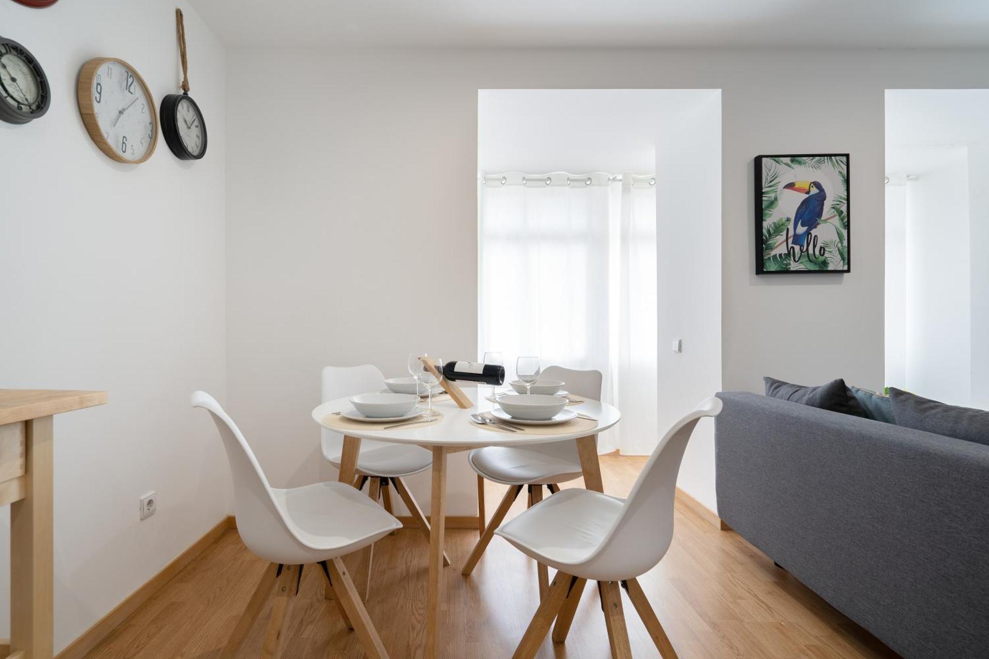 Host Wise - Colorful Fresh Flats - Batalha Apartman Porto Kültér fotó