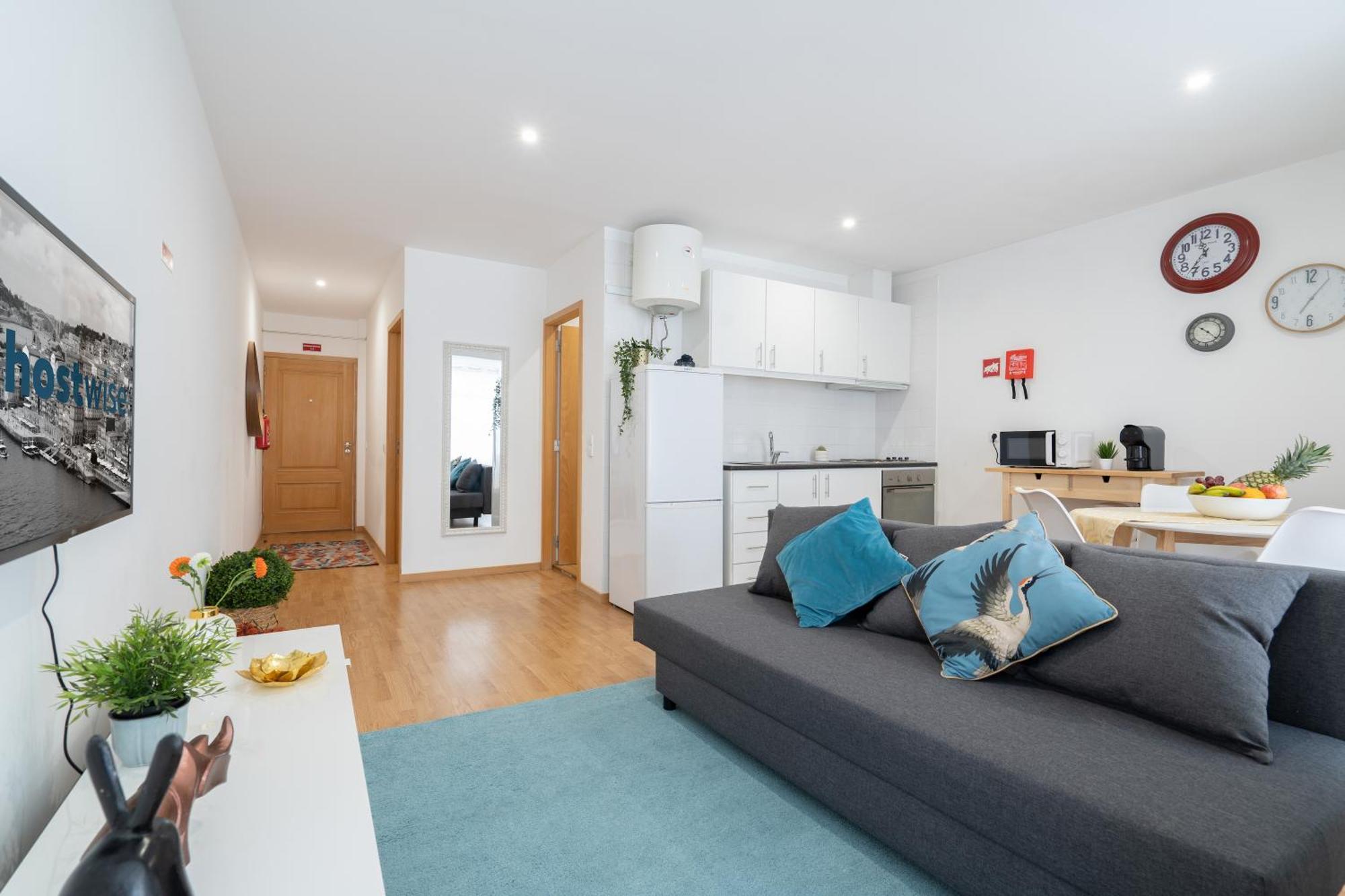 Host Wise - Colorful Fresh Flats - Batalha Apartman Porto Kültér fotó