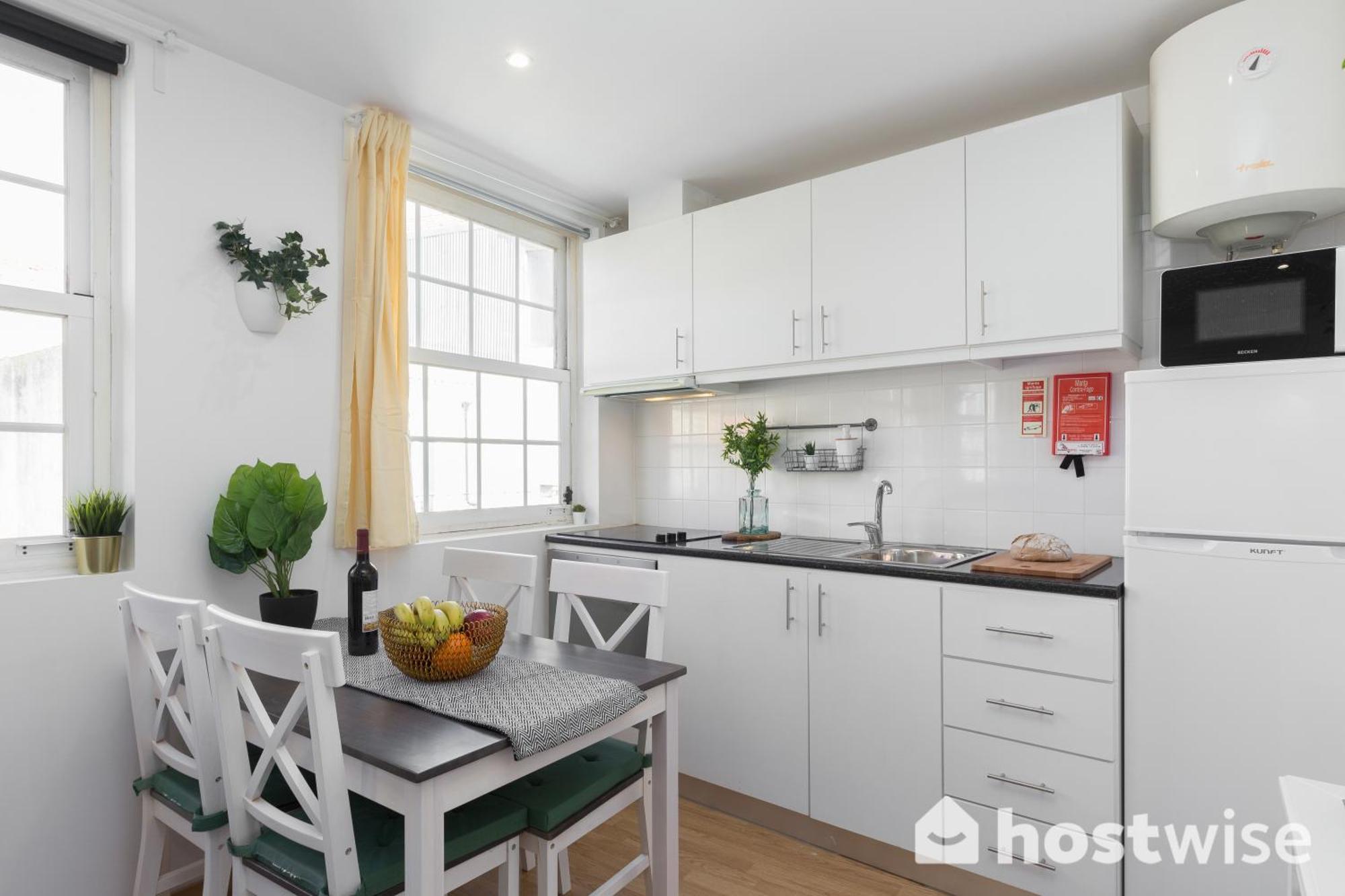 Host Wise - Colorful Fresh Flats - Batalha Apartman Porto Kültér fotó