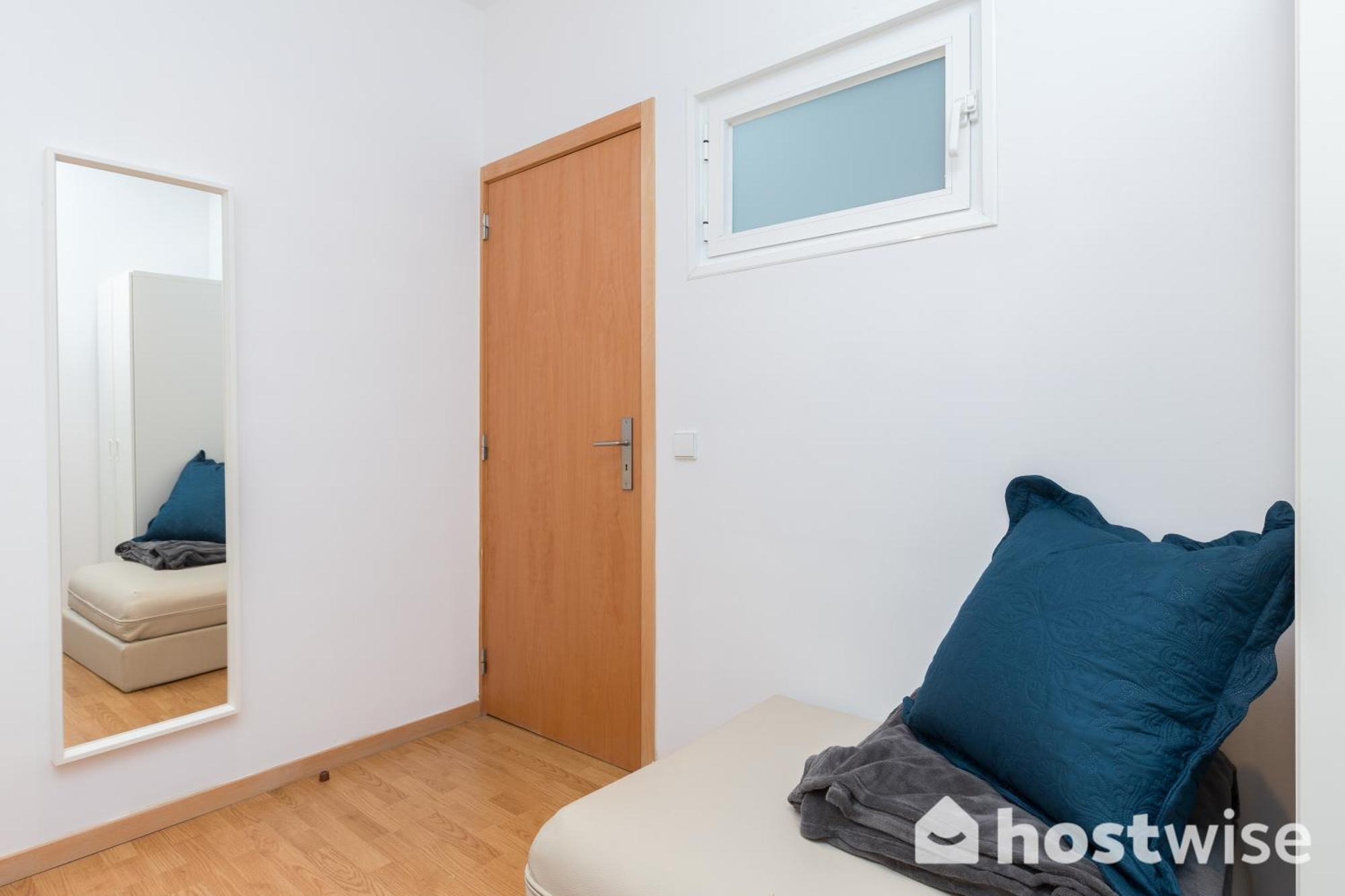 Host Wise - Colorful Fresh Flats - Batalha Apartman Porto Szoba fotó
