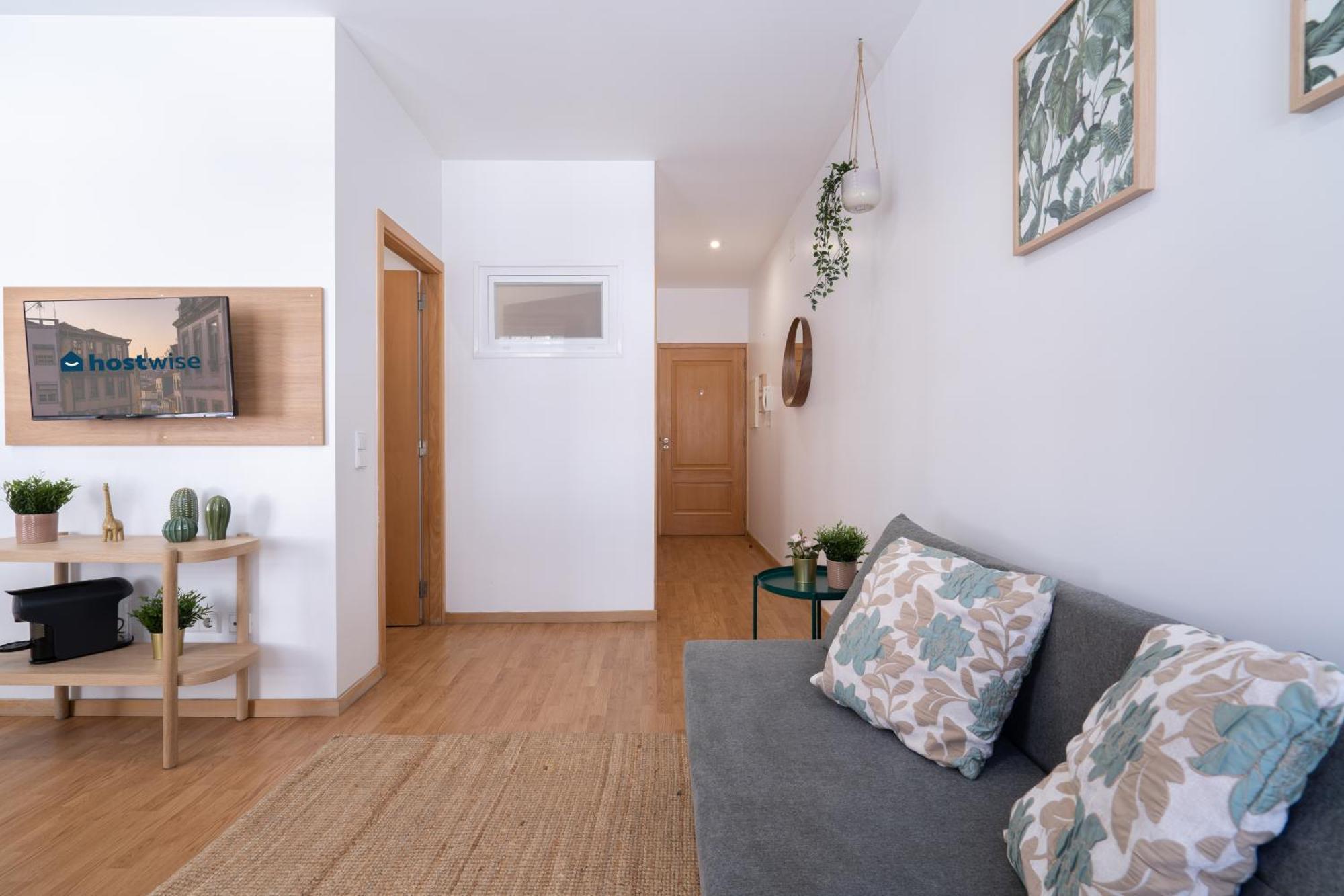 Host Wise - Colorful Fresh Flats - Batalha Apartman Porto Szoba fotó